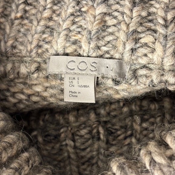 COS Chunky Turtleneck Knit Sweater - Picture 5 of 6